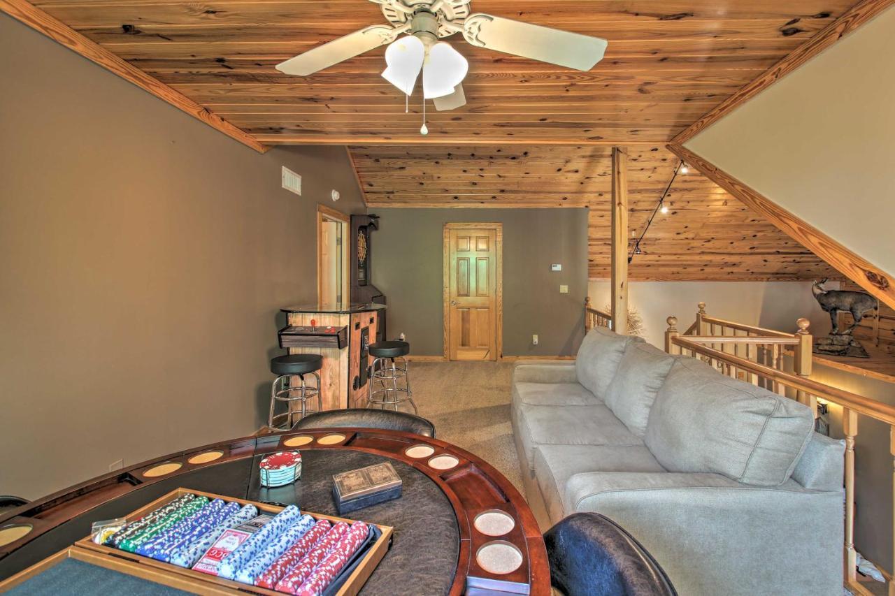 Lakeside Hot Springs Retreat With Kayaks And Boat Dock Hot Springs Village Exterior photo